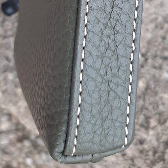 Dooney & Bourke Olive Pebble Leather Kisslock Coin Purse (NWT) - Picture 4 of 10